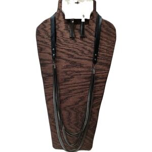 Sophia Kate Liquid Silver Pleather Necklace Earrings Black Silver Castle Core